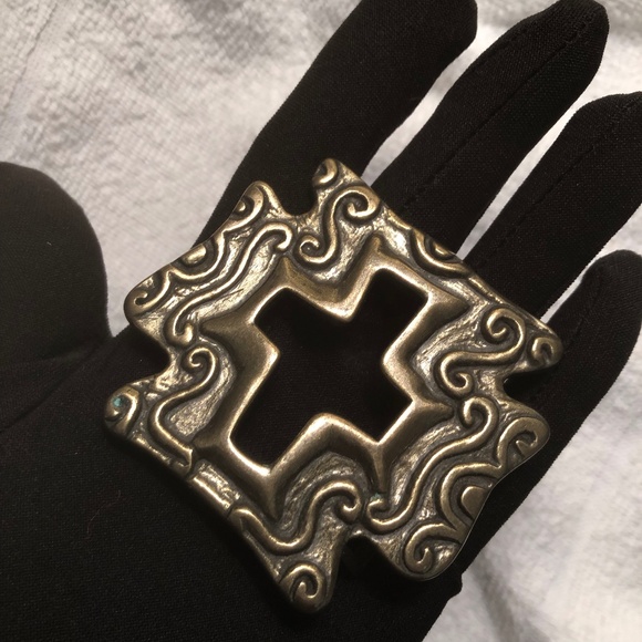 Cross Cut Out Bronze Colored Belt Buckle NWOT - Picture 1 of 11